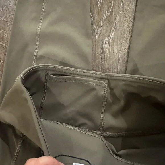 Banana Republic Khaki Leggings - Picture 11 of 16
